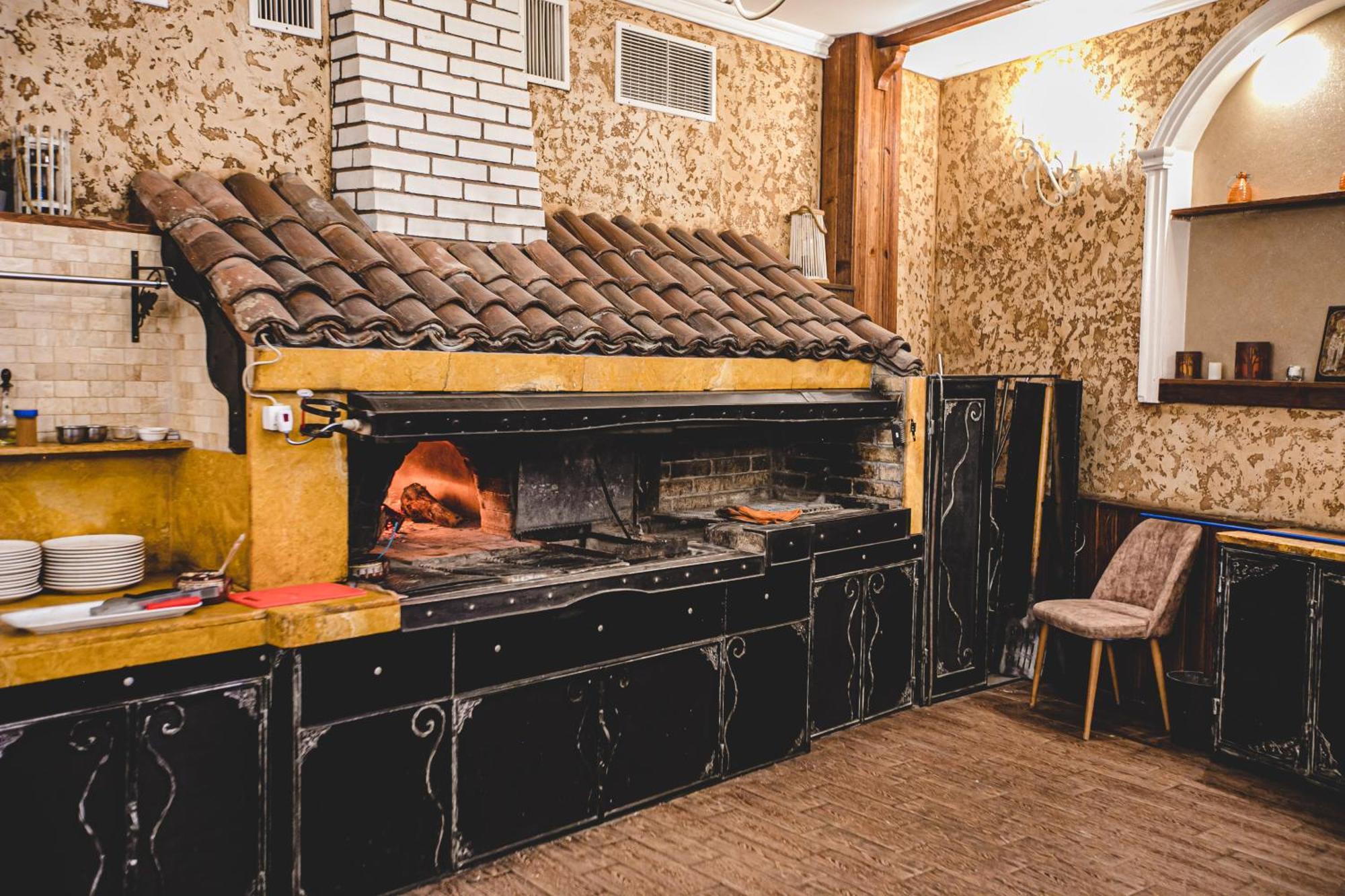 Rodopi Hotel Haskovo Ngoại thất bức ảnh