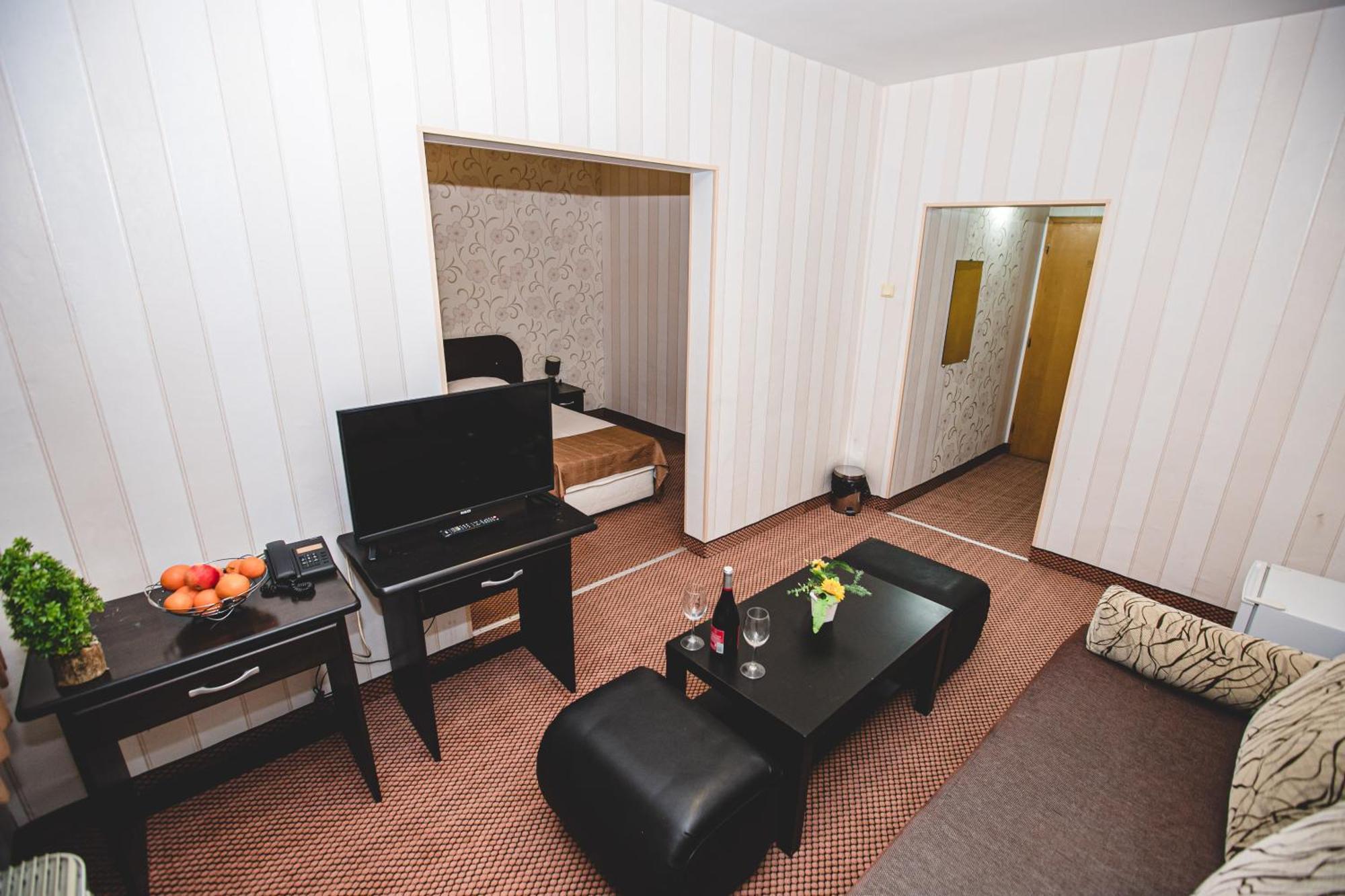 Rodopi Hotel Haskovo Ngoại thất bức ảnh