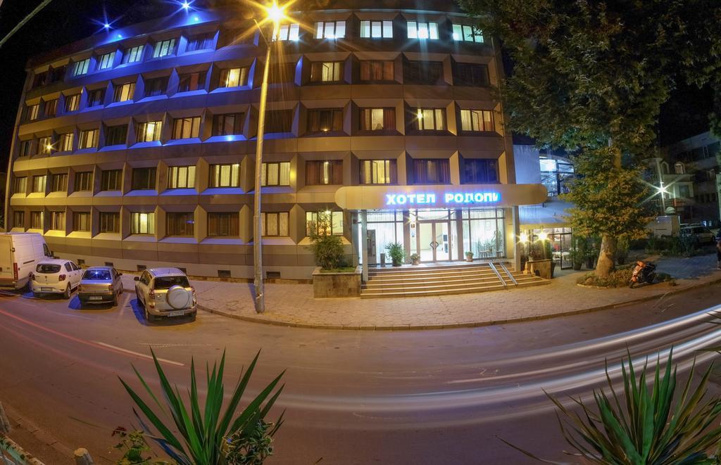 Rodopi Hotel Haskovo Ngoại thất bức ảnh
