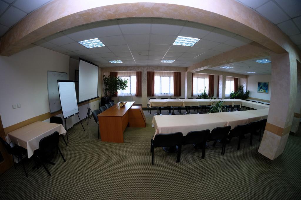 Rodopi Hotel Haskovo Ngoại thất bức ảnh