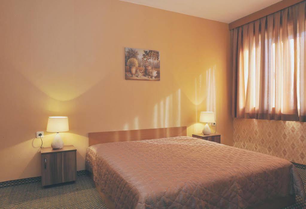 Rodopi Hotel Haskovo Ngoại thất bức ảnh